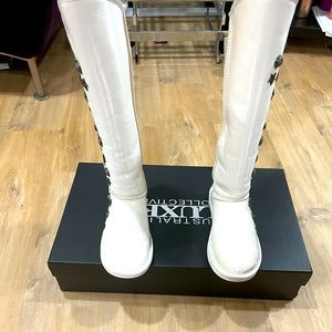Australian Luxe Cream boots